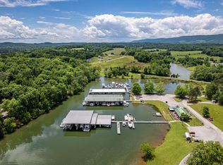 185 Waters Edge Dr, Spring City, TN 37381