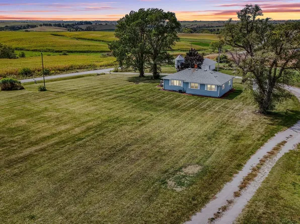 1069 Nature St, Murray, IA 50174