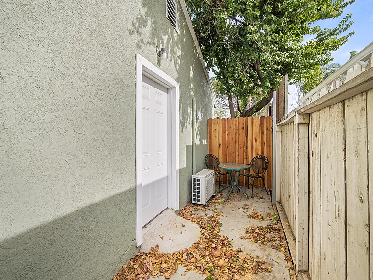 10744 Petit Ave — Photo 12
