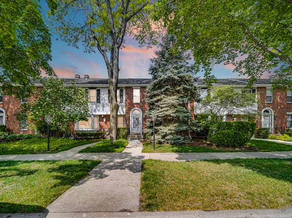 9054 Forestview Rd, Evanston, IL 60203