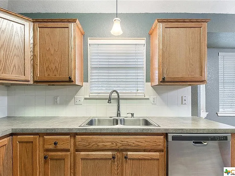 5214 Southern Crossing Dr — Photo 10