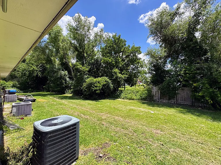 1208 Monroe Loop — Photo 19