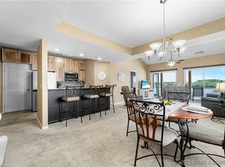 708 E Harbour Towne Dr UNIT E, Lake Ozark, MO 65049