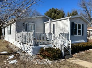 2846 Acre Hl #301, Brighton, MI 48114