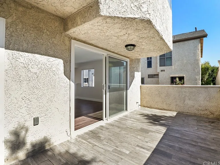 5323 Coldwater Canyon Ave #A — Photo 12