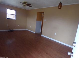 800 S Bay St, Pine Bluff, AR 71603