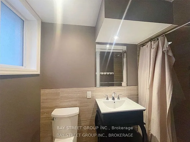 2131 Sunnyvale Dr — Photo 15