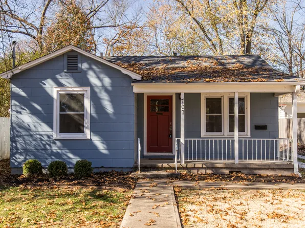 717 NW A St, Bentonville, AR 72712