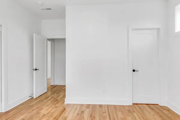 4912 Delaware Ave — Photo 12