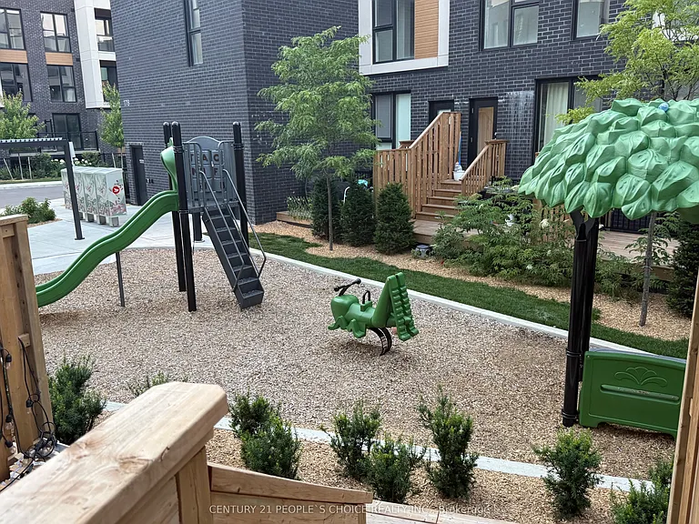 180 Clonmore Dr S #8 — Photo 12