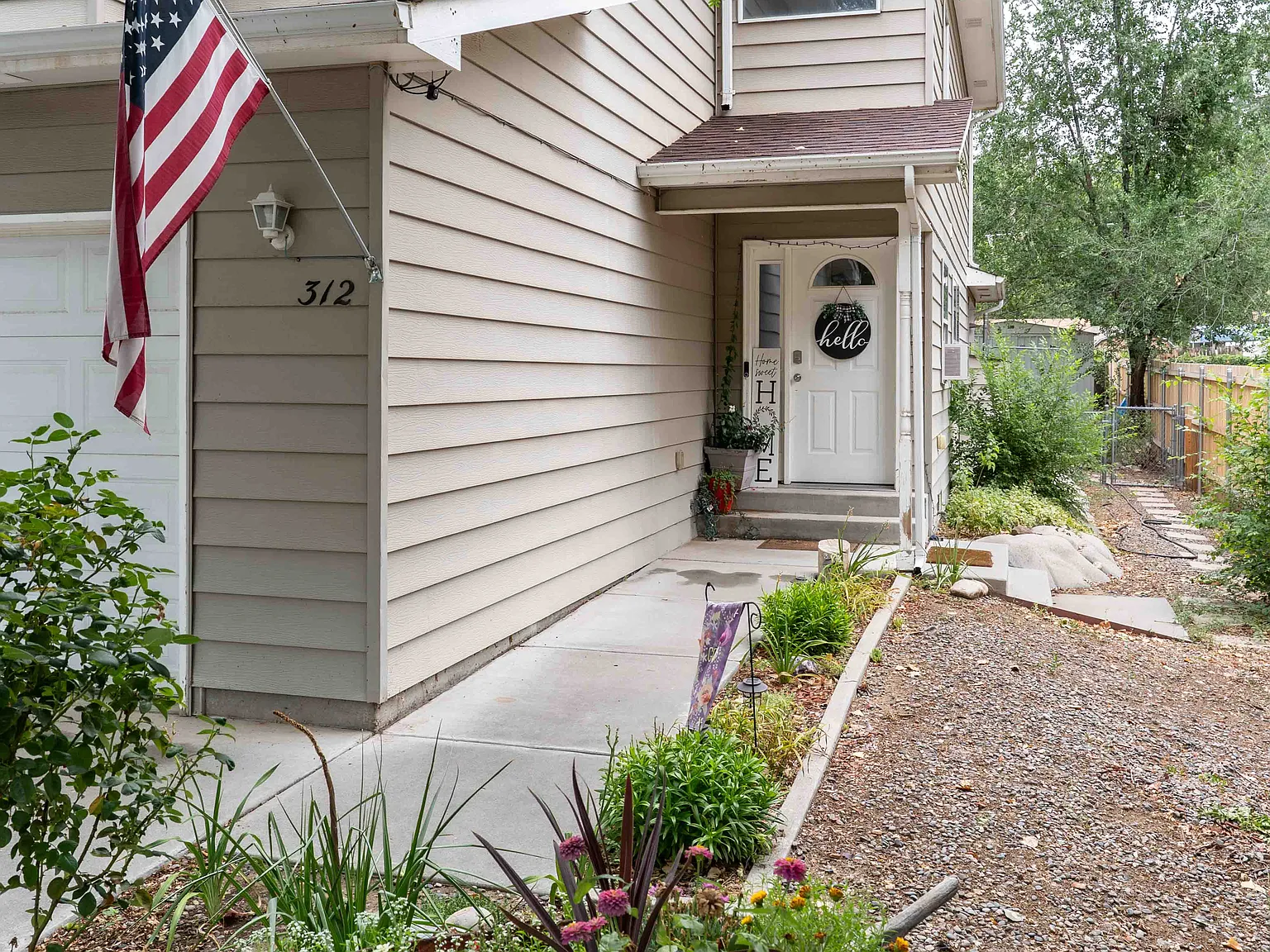 3 bed, 1615 sqft, $2,850 — Photo 2