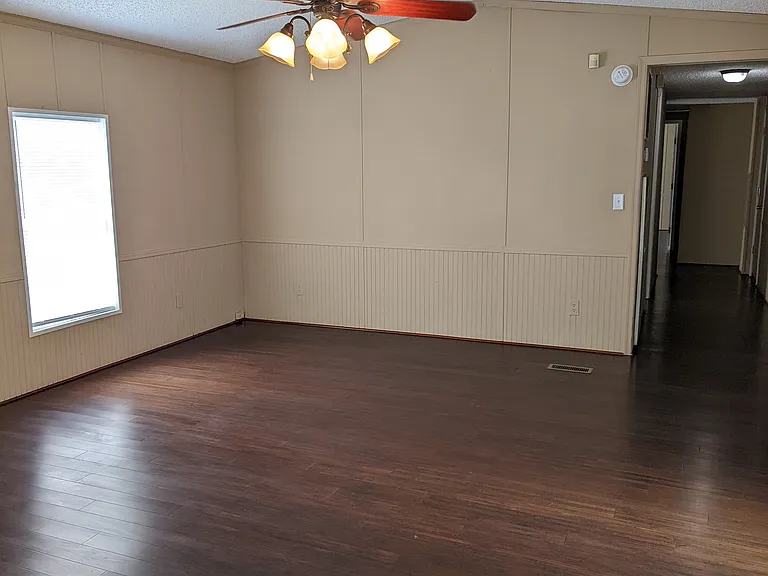 4601 Hazard Rd — Photo 3