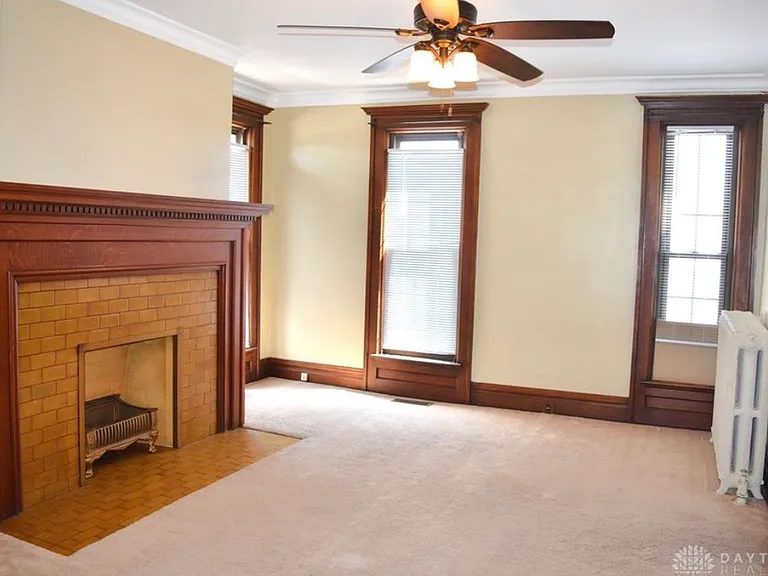 205 W Greene St #B — Photo 6