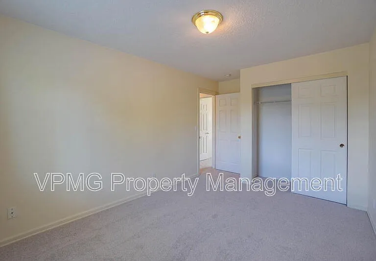2214 NW 7th St — Photo 30