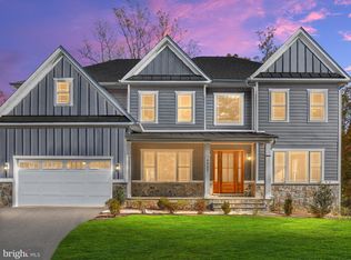 9727 Maury Rd, Fairfax, VA 22032