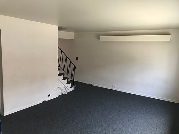 2nd image of 1005 W North Ave APT D