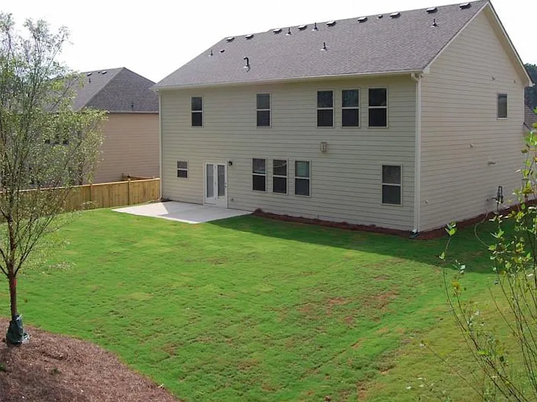235 Haney Rd — Photo 24