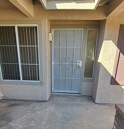 2nd image of 832 Homestead Rd