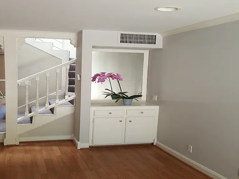638 Wilcox Ave — Photo 18