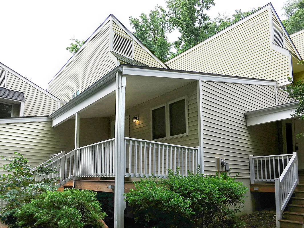 3 bed, 1400 sqft, $3,200 — Photo 1