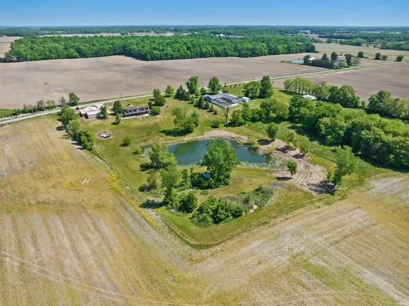 11605 Richard Rd, Churubusco, IN 46723