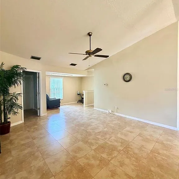 5647 Dalton Ct — Photo 2