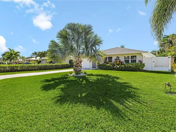 116 1st ST, BONITA SPRINGS, FL 34134