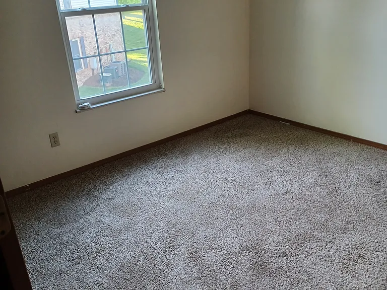 2542 Creve Coeur Mill Rd #7 — Photo 13