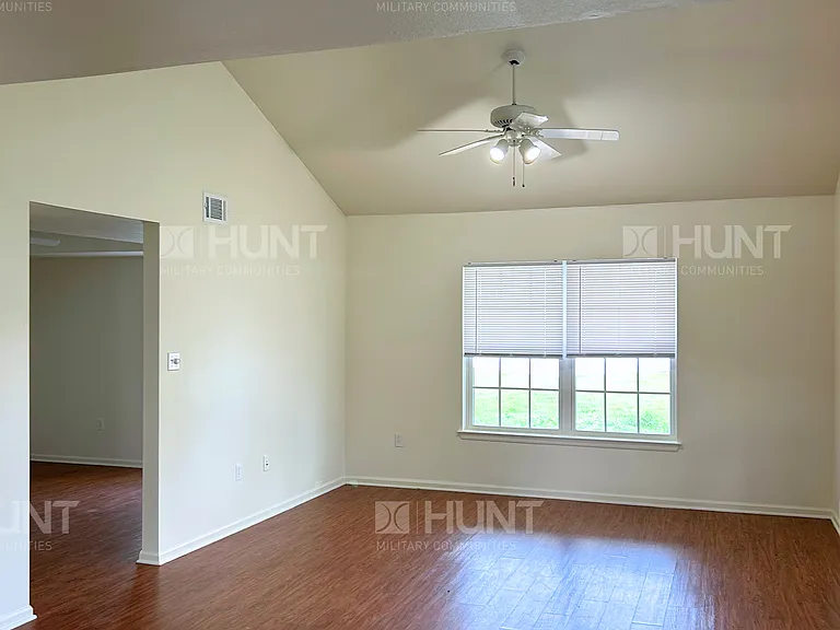 3031 Birch Ct — Photo 3
