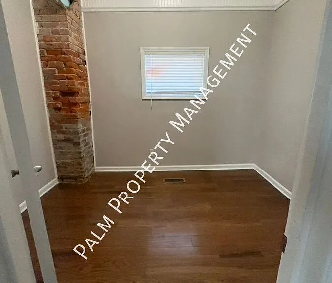613 E Duffy St #A — Photo 8