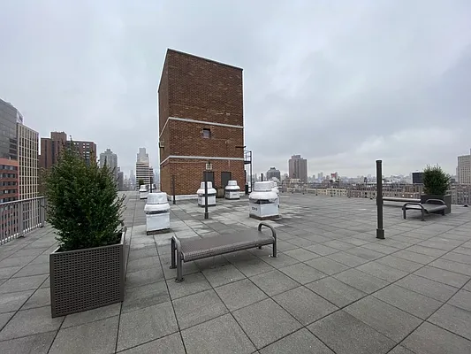 Rented by Corcoran | media 5