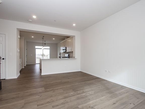 5th image of 9242 Lot 143 St