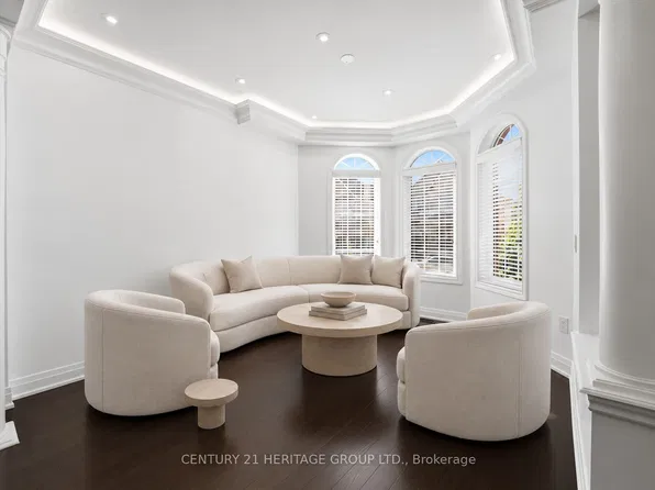41 Leith Dr, Bradford West Gwillimbury, ON L3Z 0V6