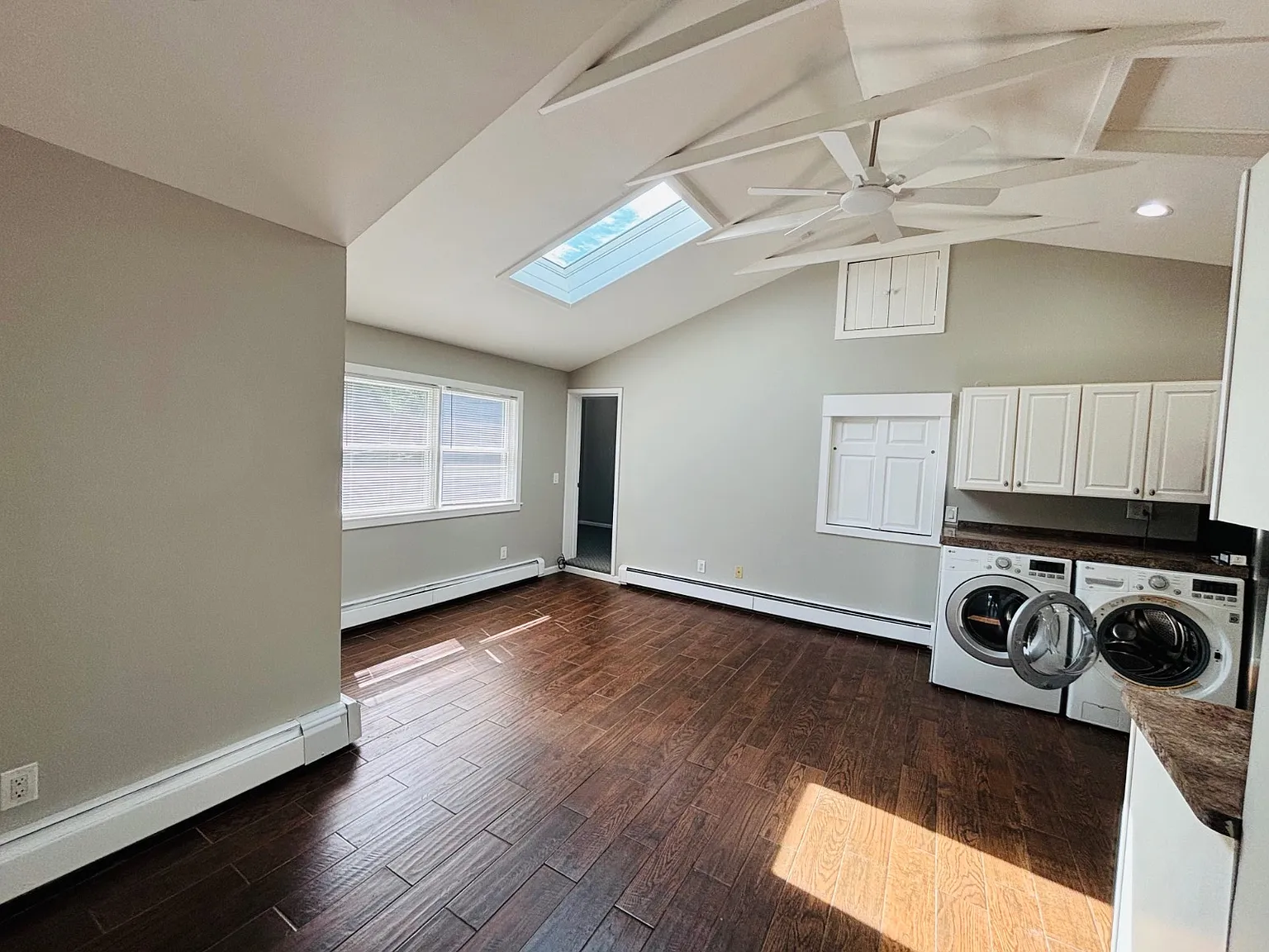 1 bed, 1.0 bath, $2,650 — Photo 2