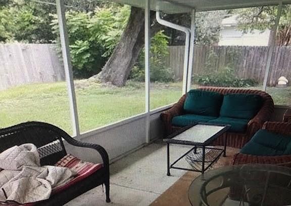 4th image of 6010 Carlisle Ct