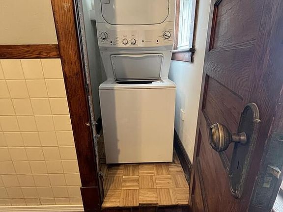 5th image of 20 Besch Ave #2
