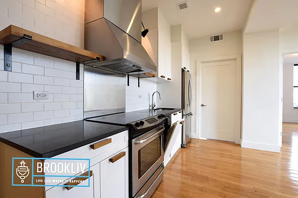 Rented by null | media 80