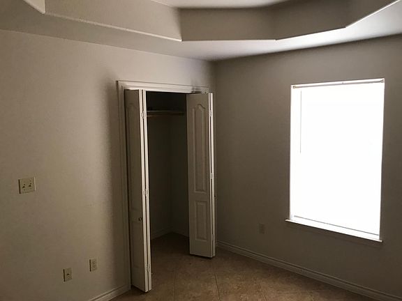 3rd image of 3312 Camden Pl