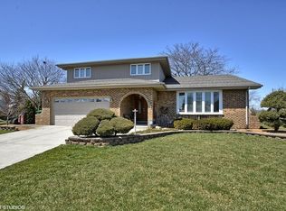 14222 S Winchester Ct, Orland Park, IL 60467