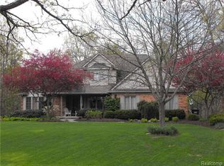 7848 Winfield Dr, Brighton, MI