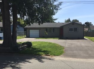 1130 2nd St NE, Bandon, OR 97411