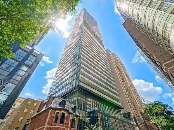 15 Grenville St E, Toronto, ON