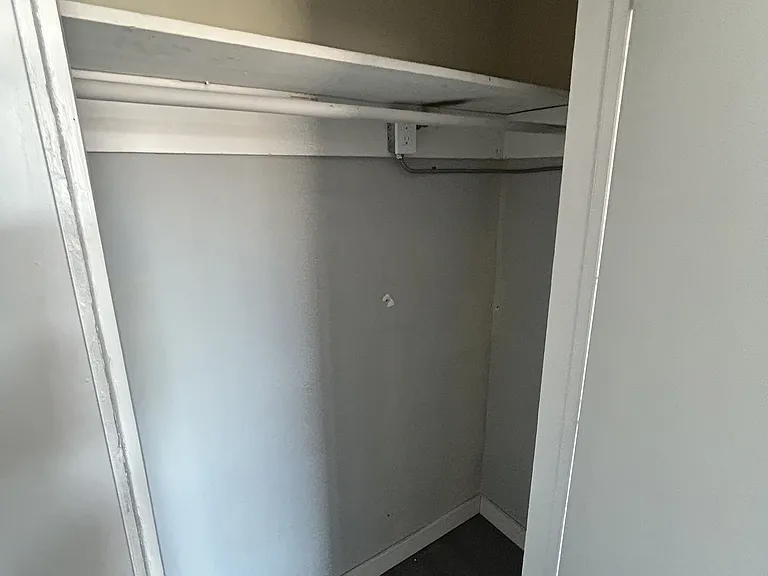 10140 Yonge St #5 — Photo 8