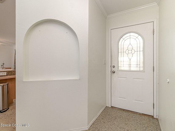 4th image of 1108 Indigo Dr