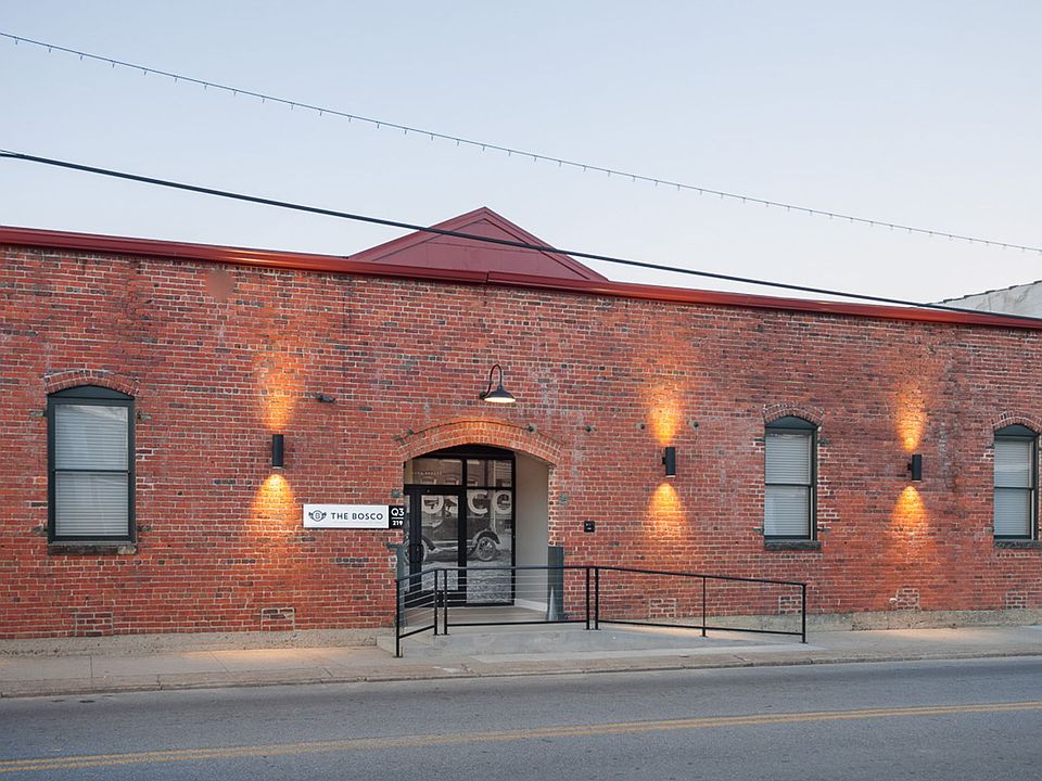 1st image of 219 E Bank St #202
