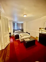 Rented by R New York