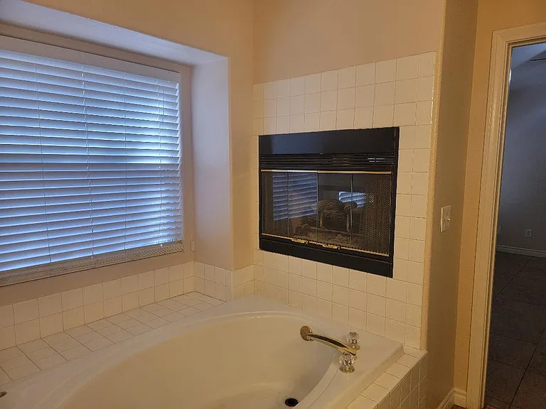 120 Golf Course St — Photo 9