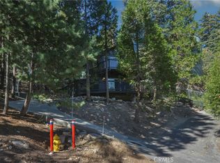 892 Bear Springs Rd, Twin Peaks, CA 92391