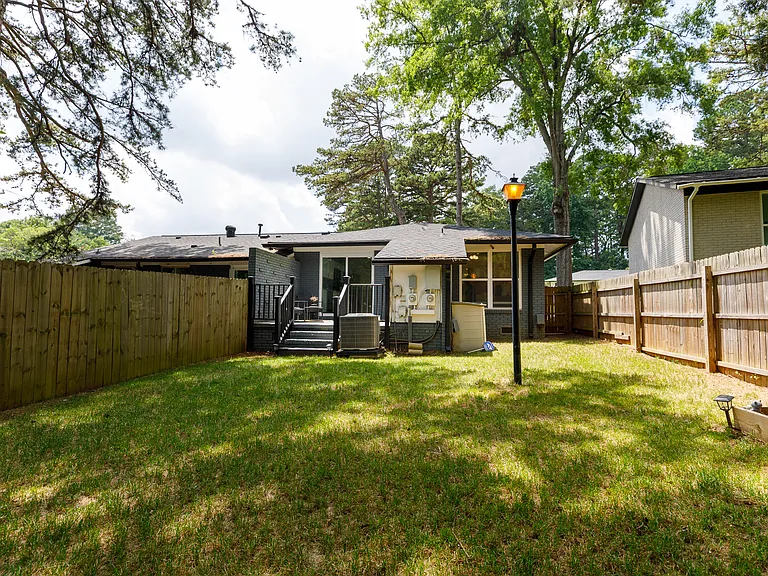 3104 Erskine Dr — Photo 25