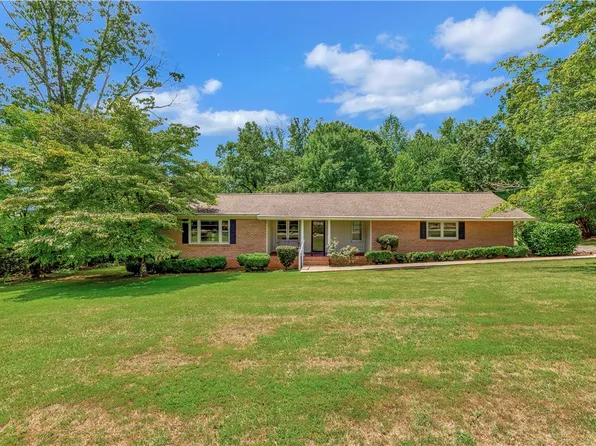 155 Ferguson Rd, Pickens, SC 29671